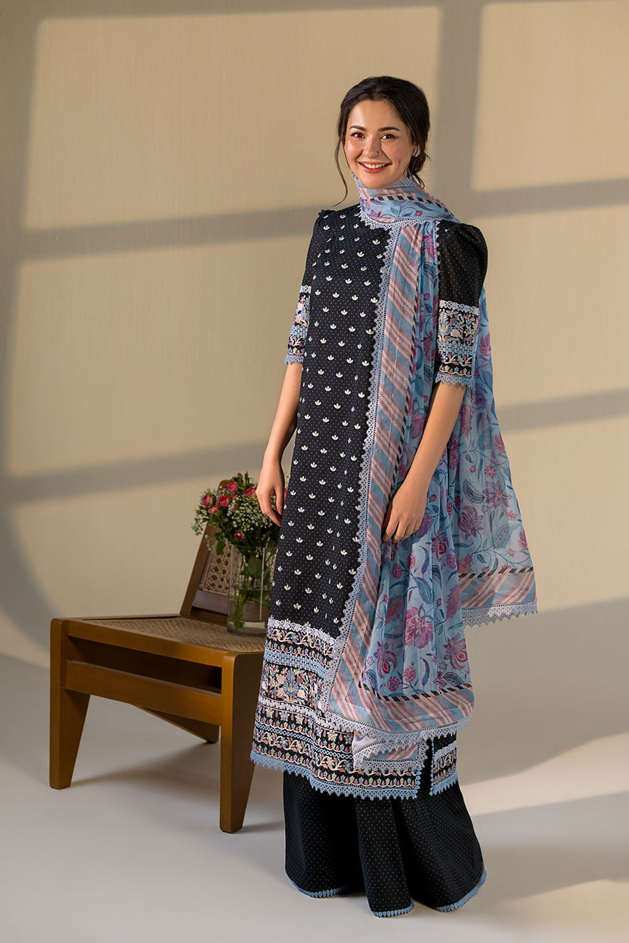 SOBIA NAZIR LAWN PRINT SUMMER UNSTICHED 3PC WITH CHIFFON PRINT DUPPATA & PATCHES