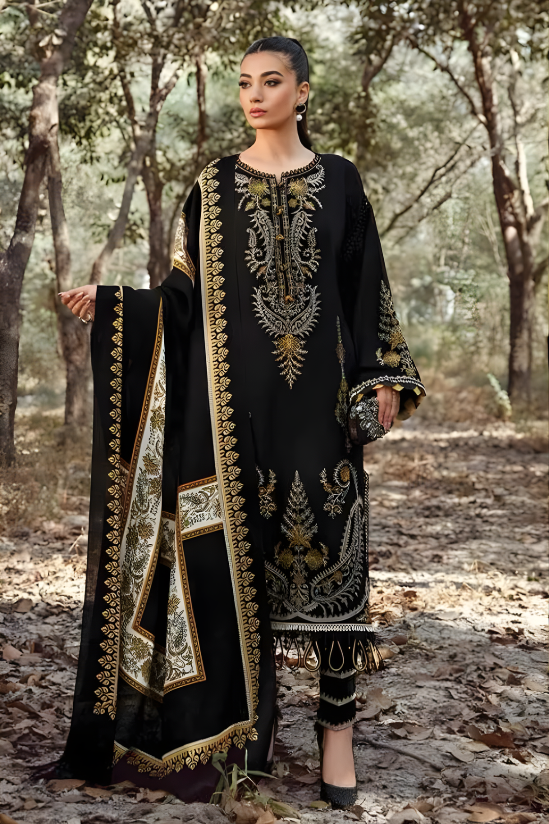 MARIA.B WINTER 2026 EMBROIDERED DHANAK 3PC WITH PASHMINA WOOL SHAWL
