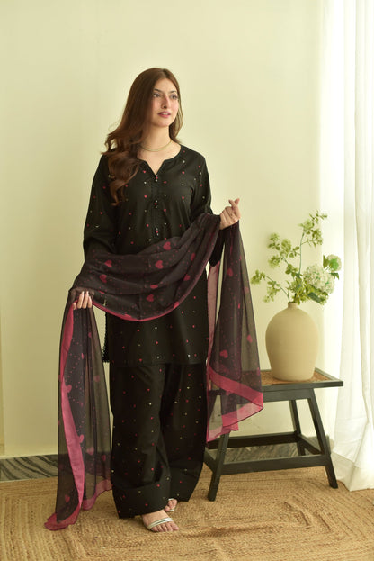 BLACK HEART WINTER 2026 EMBROIDERED DHANAK 3PC WITH PASHMINA SHAWL