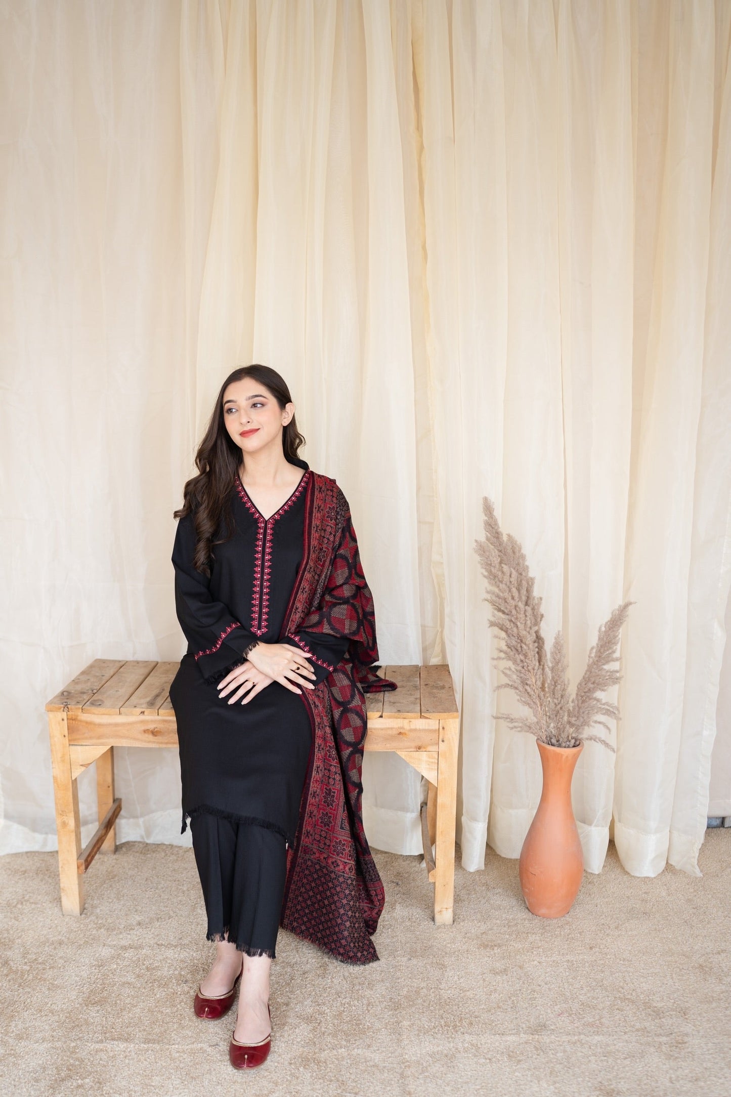 AARZO WINTER 2026 EMBROIDERED DHANAK 3PC WITH PRINTED PASHMINA SHAWL