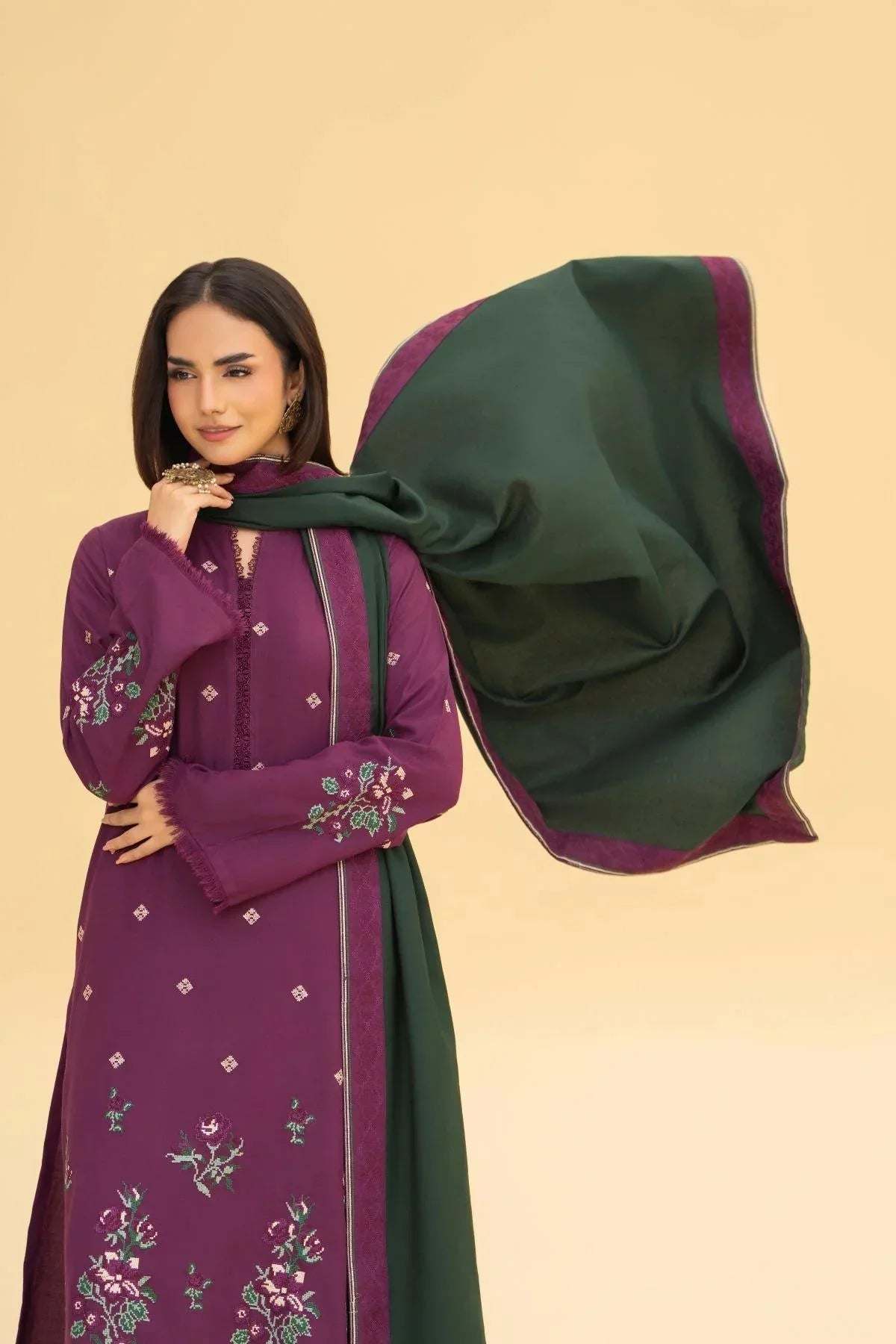 KIARA WINTER 2026 EMBROIDERED DHANAK 3PC WITH DHANAK SHAWL