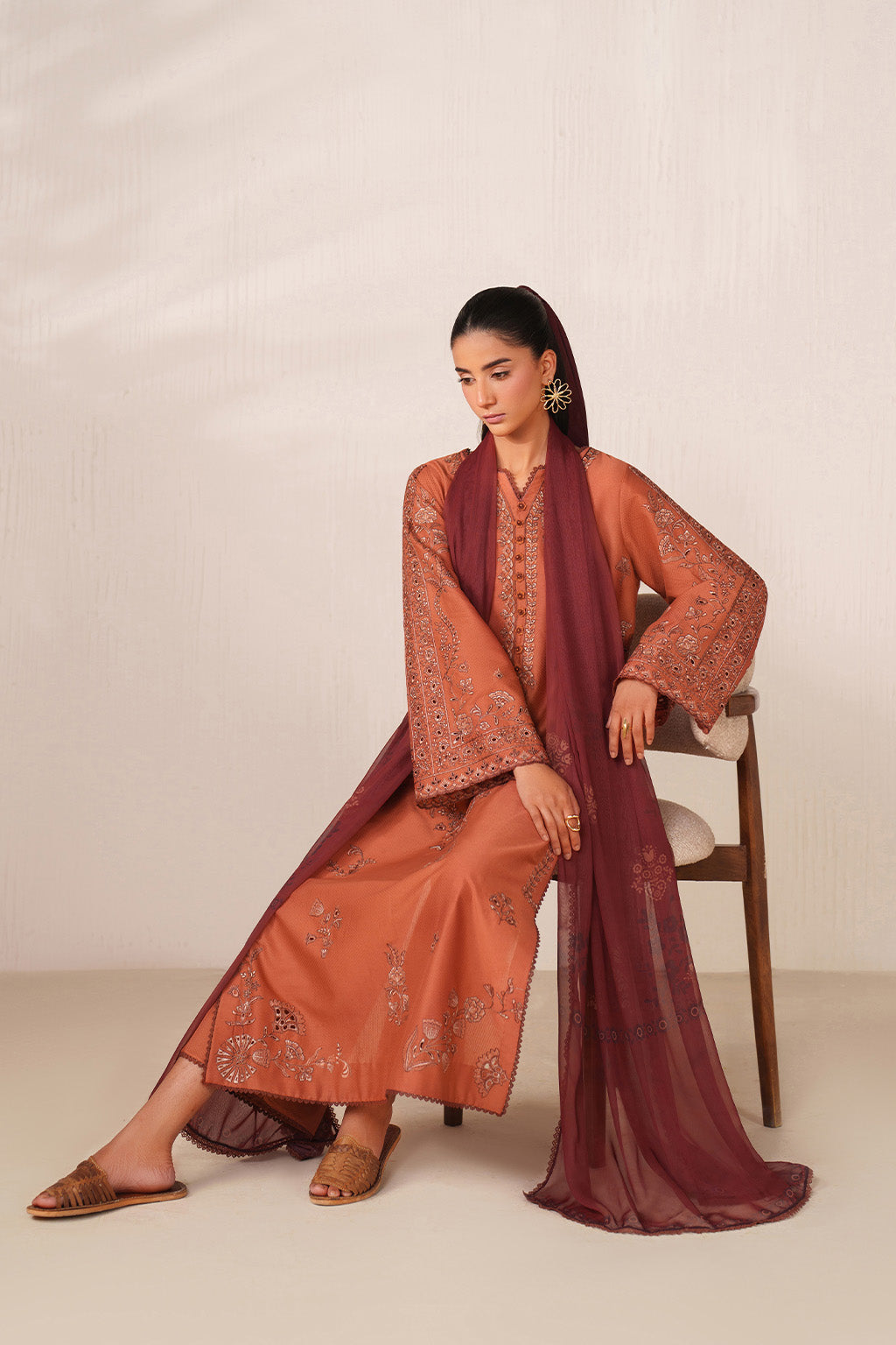 RUSTY WINTER 2026 EMBROIDERED DHANAK 3PC WITH PASHIMINA SHAWL