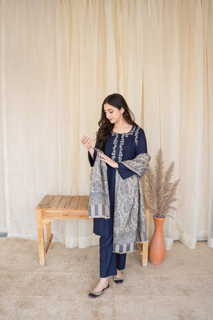 ZORA WINTER 2026 EMBROIDERED DHANAK 3PC WITH PRINTED PASHMINA SHAWL