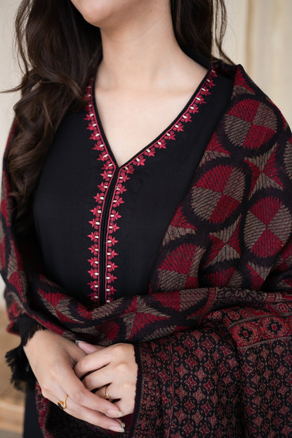 AARZO WINTER 2026 EMBROIDERED DHANAK 3PC WITH PRINTED PASHMINA SHAWL