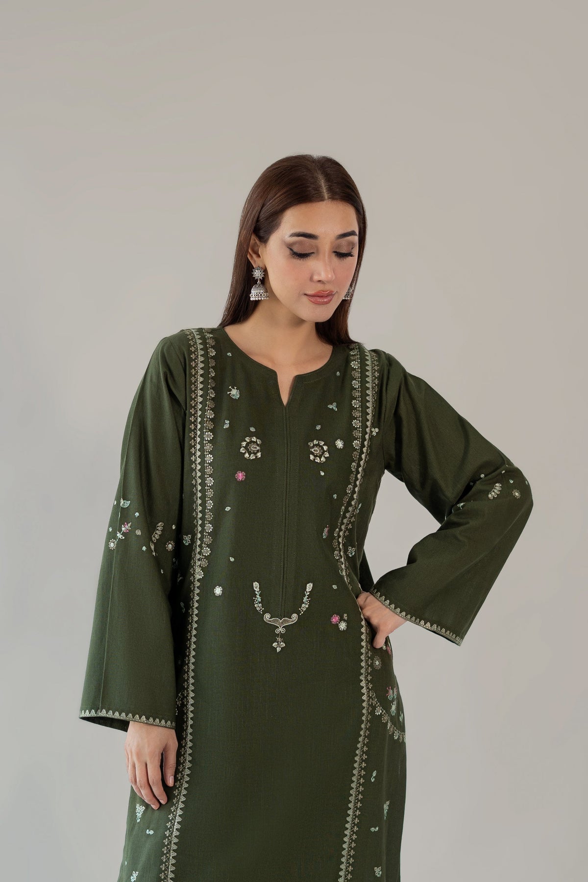 MARISSA WINTER 2026 EMBROIDERED DHANAK 3PC WITH PRINTED PASHMINA SHAWL