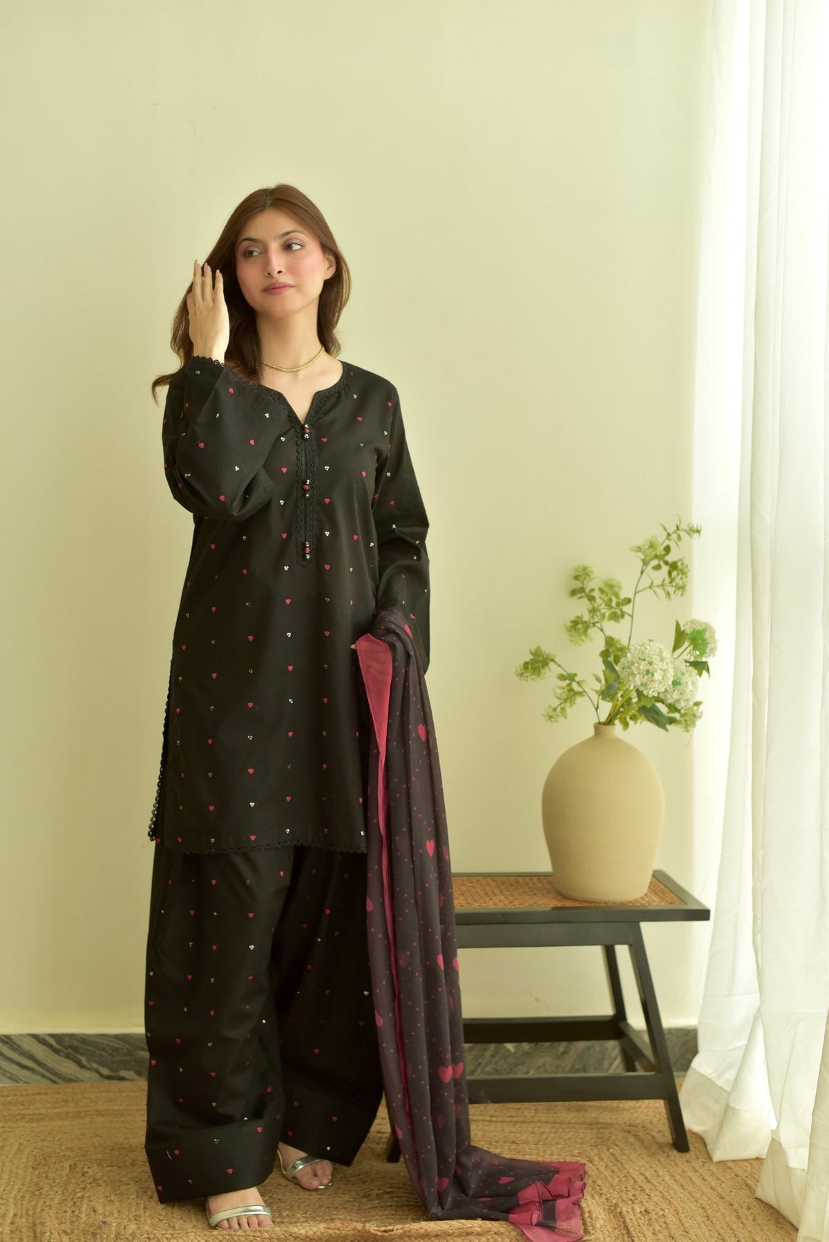 BLACK HEART WINTER 2026 EMBROIDERED DHANAK 3PC WITH PASHMINA SHAWL