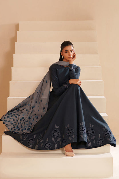 IZNIK WINTER 2026 EMBROIDERED UNSTICHED DHANAK 3PC WITH PASHMINA SHAWL