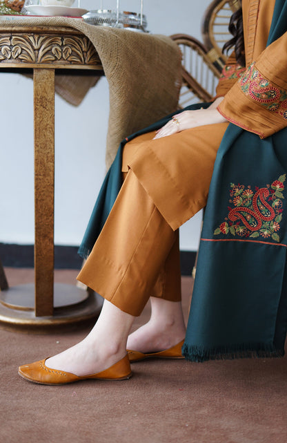 CARAMEL WINTER 2026 EMBROIDERED DHANAK 3PC WITH EMBROIDERED DHANAK SHAWL