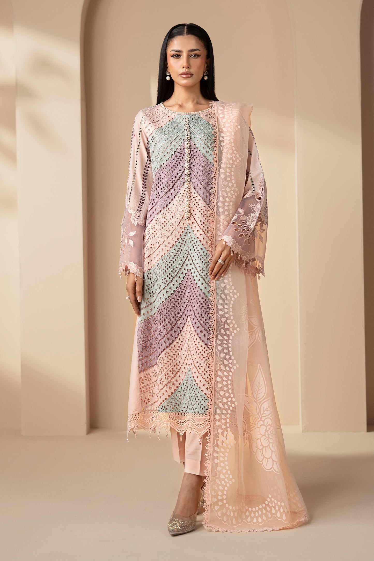 MARIA.B LUXURY CHIKEN KARI EMBROIDERED LAWN WITH PRINTED CHIFFON DUPPATA UNSTICHED 3PC