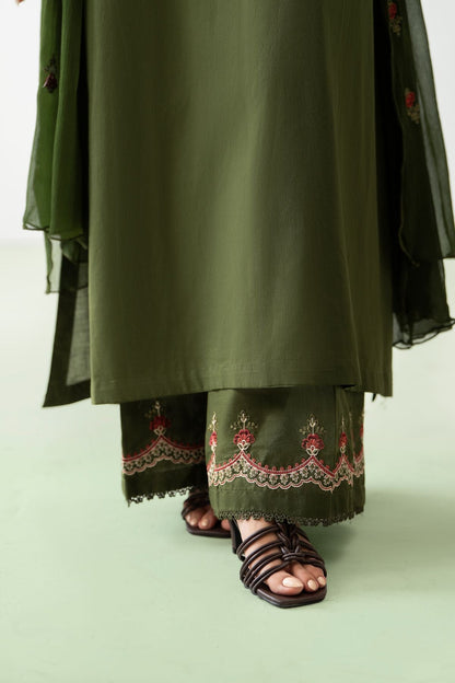 NISA WINTER 2026 EMBROIDERED DHANAK 3PC WITH EMBROIDERED DHANAK SHAWL