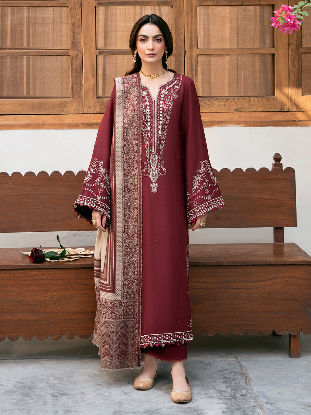SAAKIN IZEL WINTER 2026 EMBROIDERED DHANAK 3PC WITH PASHMINA WOOL SHAWL