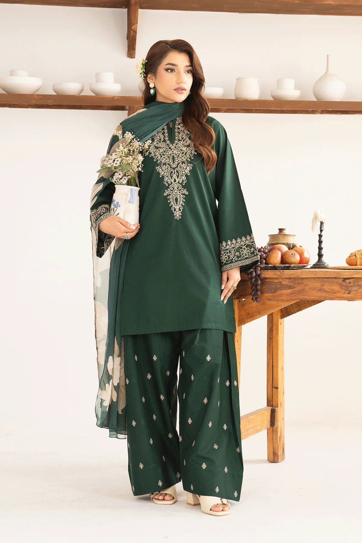 AASNA WINTER 2026 EMBROIDERED DHANAK 3PC WITH PASHIMINA SHAWL