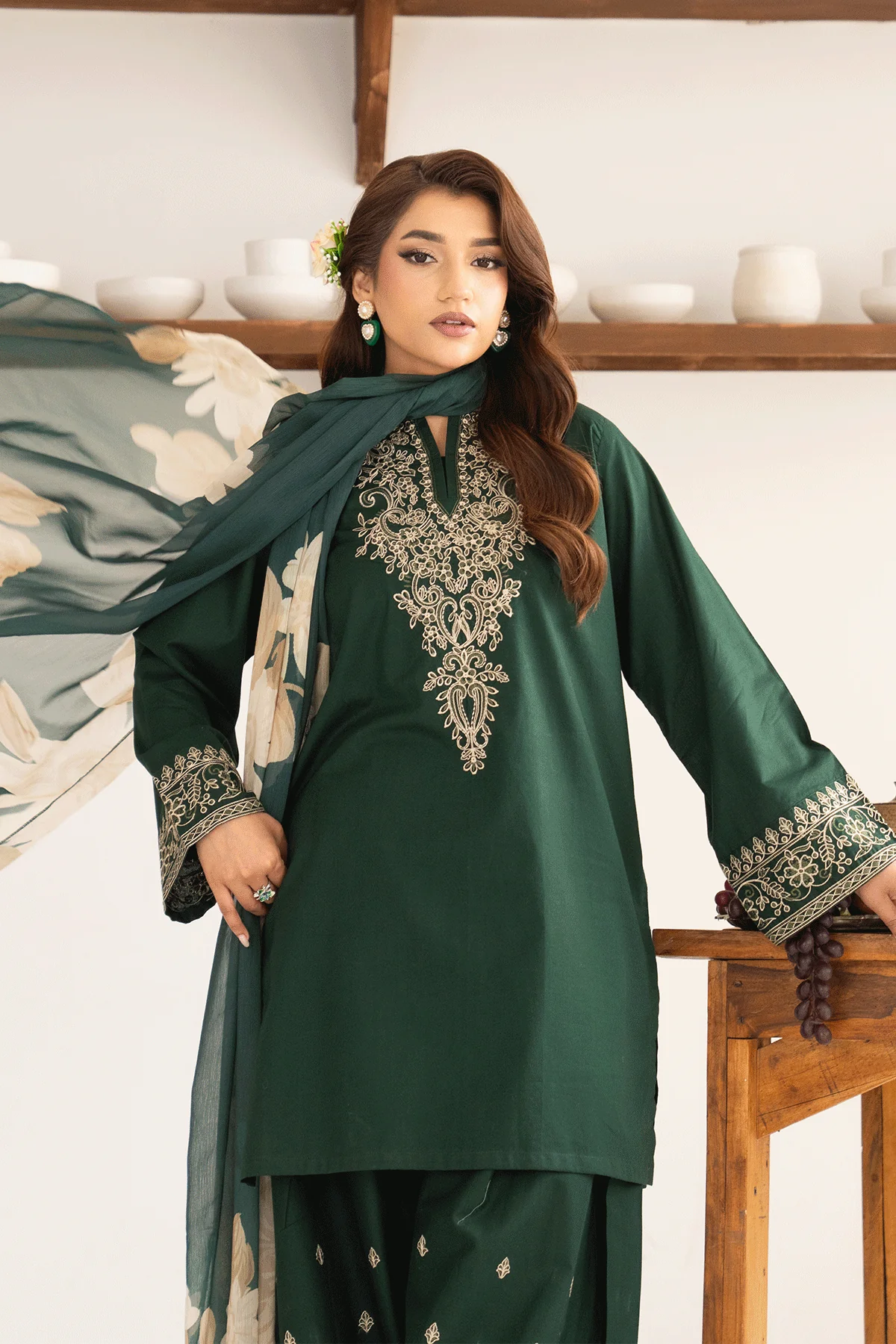 AASNA WINTER 2026 EMBROIDERED DHANAK 3PC WITH PASHIMINA SHAWL