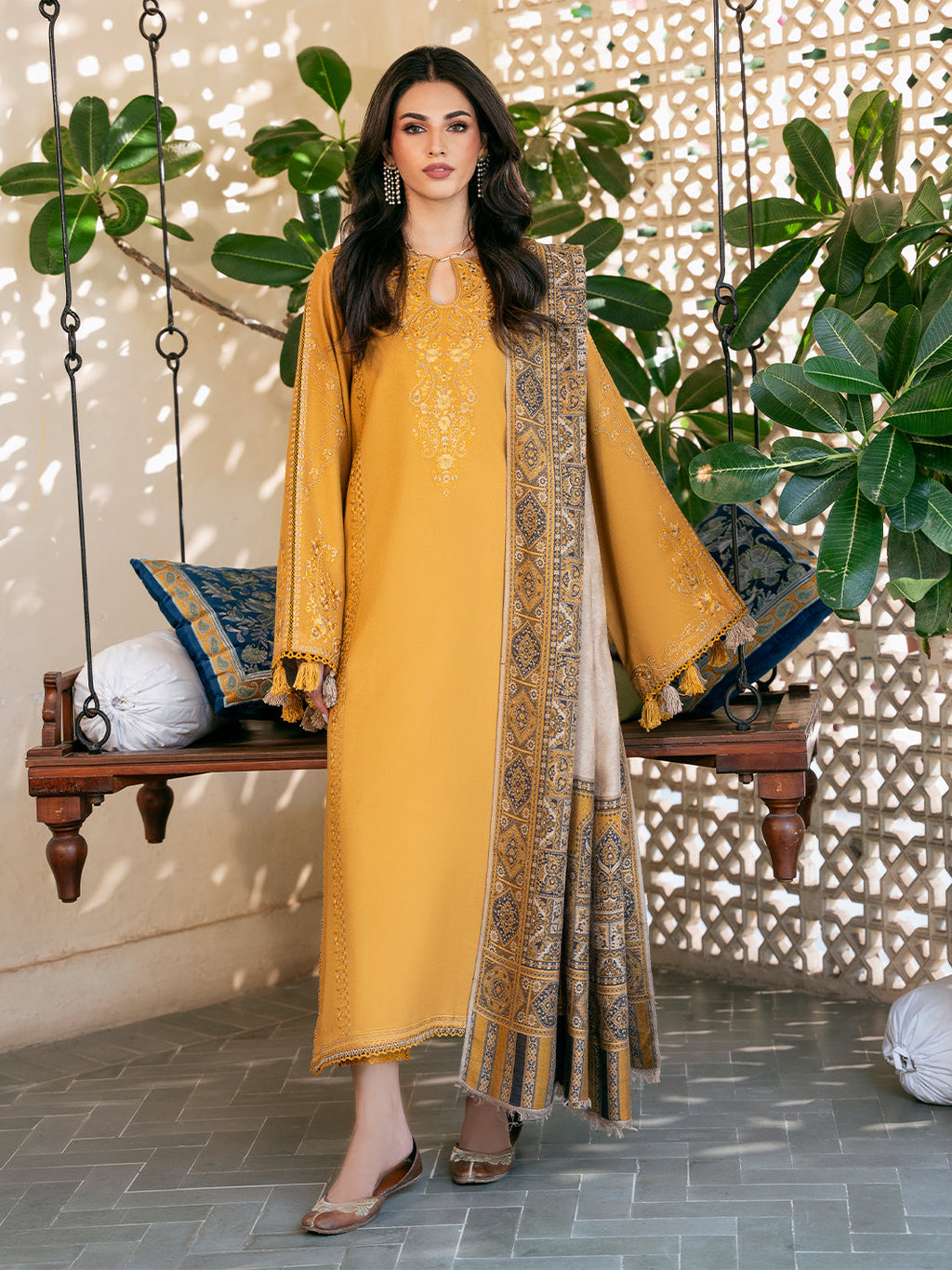 MEHR IZEL WINTER 2026 EMBROIDERED DHANAK 3PC WITH PASHMINA WOOL SHAWL