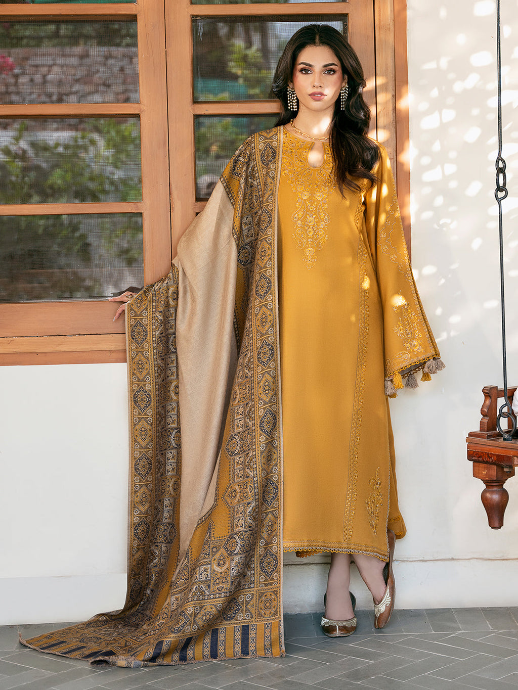 MEHR IZEL WINTER 2026 EMBROIDERED DHANAK 3PC WITH PASHMINA WOOL SHAWL