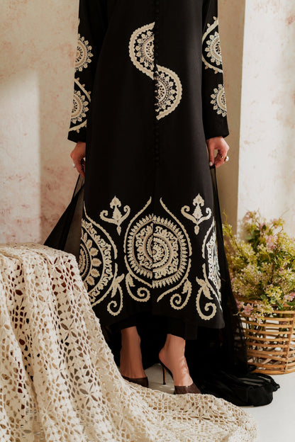 ZIMAL WINTER 2026 EMBROIDERED DHANAK 3PC WITH EMBROIDERED DHANAK SHAWL