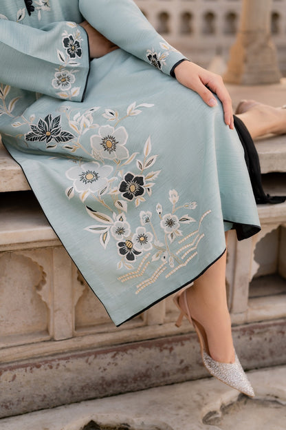REWA WINTER 2026 EMBROIDERED DHANAK 3PC WITH DOUBLE TONE PASHMINA SHAWL