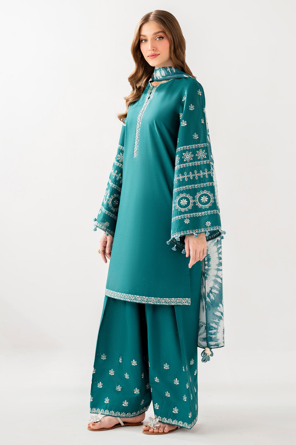 FEROZA WINTER 2026 EMBROIDERED DHANAK 3PC WITH PASHMINA SHAWL