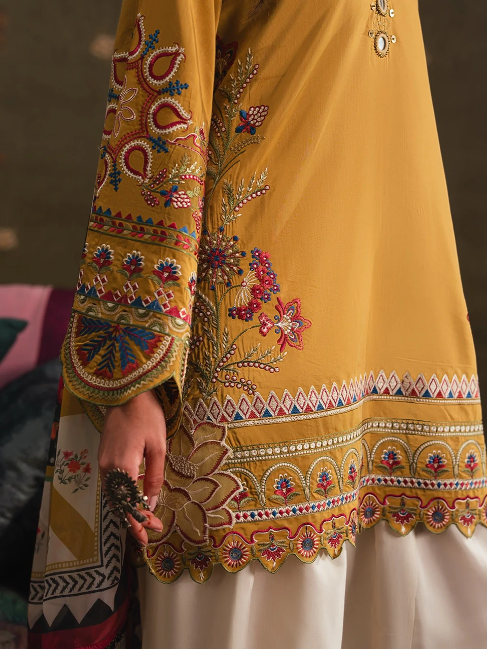 ETHNIC WINTER 2026 EMBROIDERED DHANAK 3PC WITH COTRAI PRINT SHAWL